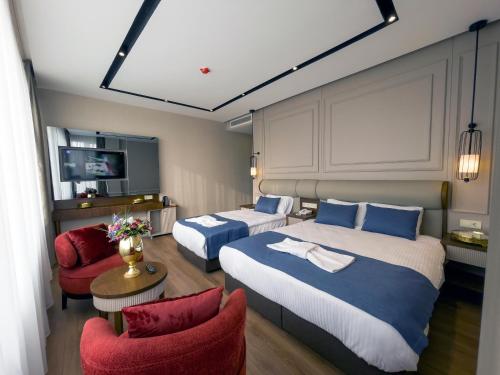 room detail thumbnail 1