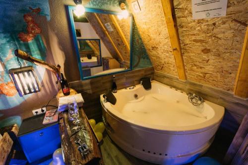 维特兹 Etno Village Dolina Srece 4星级 民宿 外观