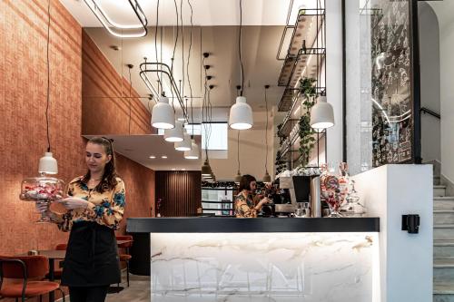 더 마블러스 (The Marblous) in 아테네