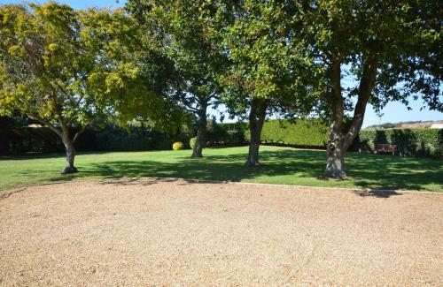 Rookley Farm Lodge - Pet friendly