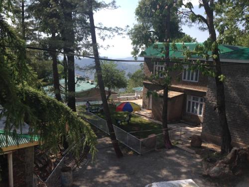 Pine Top Hotel Murree – Murree, IN