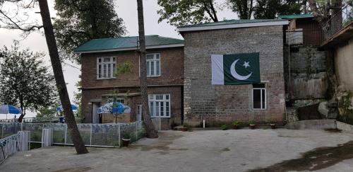 Pine Top Hotel Murree – Murree, IN