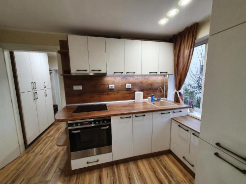 Malavi KI top center studio Ruse - Ruse