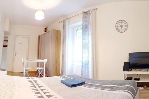 APPARTEMENT GARE & HYPER CENTRE - 1 MIN TRAM