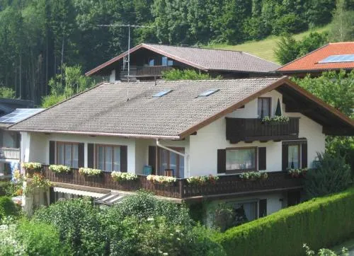 Haus Wonka - Mayer inkl. Chiemgaukarte in Ruhpolding, Deutschland