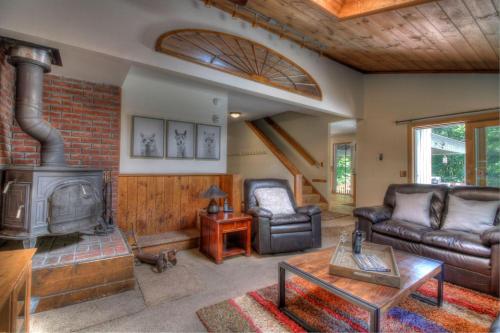 Killington Mountain Retreat by Killington Vacation Rentals - main image