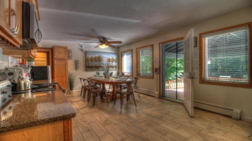 Killington Mountain Retreat by Killington Vacation Rentals - image 9