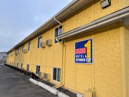 Studio 1 Hotel and Extended Stay Missoula