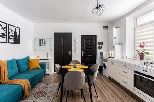 Julia's Place - Central & Cozy with storage space for ski equipment and bicycles