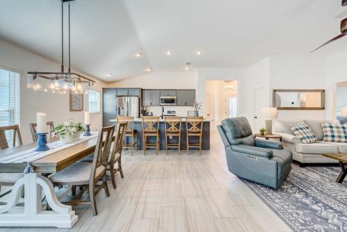 Wildwood Home with Pool and Grill, Near Golfing in Wildwood, USA