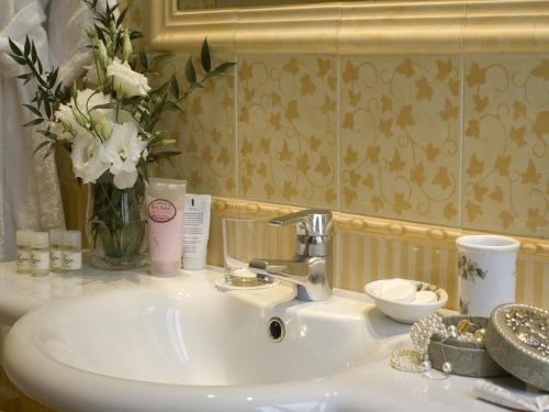 Hotel Aberdeen - image 9