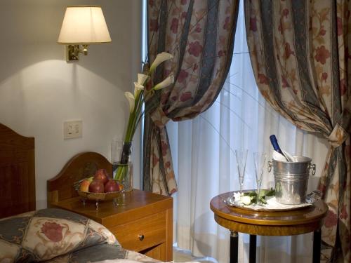 Hotel Aberdeen - image 12