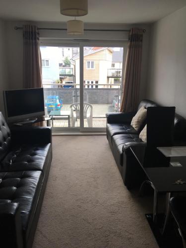 Remarkable 1-Bed Apartment in Swansea near Liberty