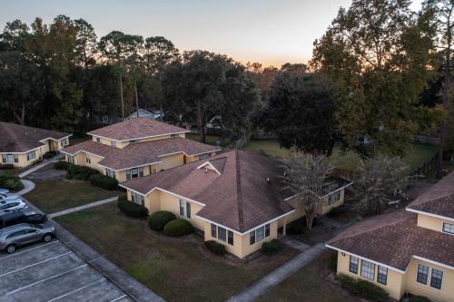 Mariners Suites - Kingsland - image 10