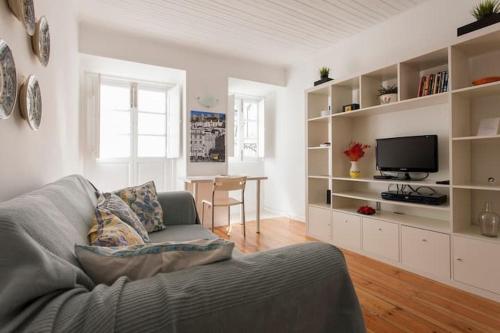 Alfama Top Location 2 - 3