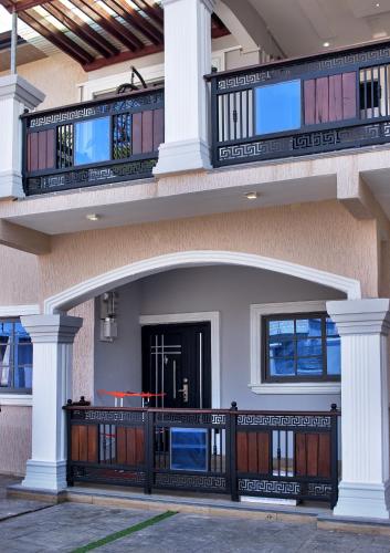 Yussals Serviced Apartment in ヌグレシ アマンフロ