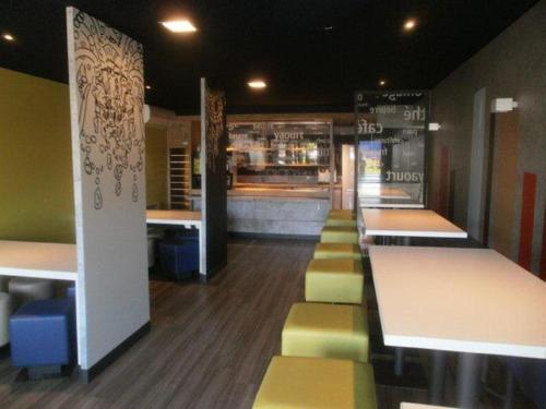 Restaurant, ibis budget Tarbes in Tarbes