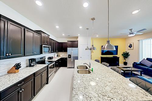 Windsor Island Resort 237