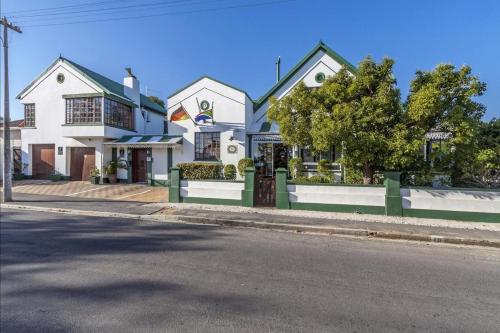 Green Gables Guest House Strand Cape Town