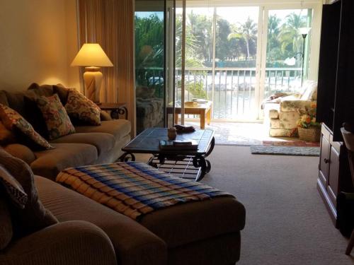 Lighthouse Bay Condos by IPG in Estero (FL)