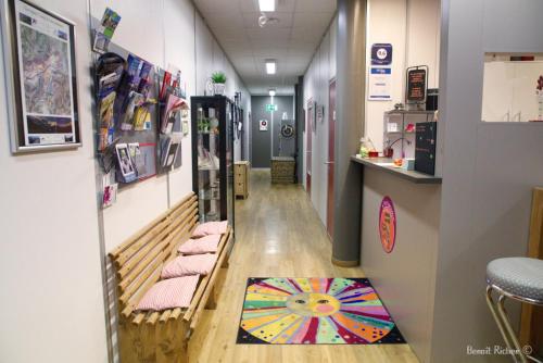 ล็อบบี้, Backpacker Le Petit Baroudeur in ช็องเปรี