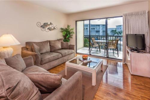 Santa Maria Harbour Condos by IPG