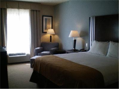 Holiday Inn Express Hotel & Suites Beaumont Northwest