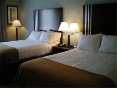 Holiday Inn Express Hotel & Suites Beaumont Northwest, an IHG Hotel