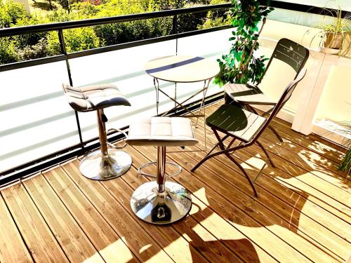 BEAU T3 CALME- PARKING SECURISE-TERRASSE-FIBRE