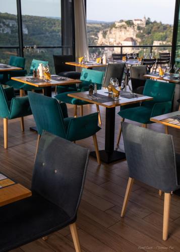 Logis Hotels - Le Belvedere - Hotel 2 etoiles et Restaurant - 레스토랑