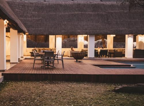 Tshikwalo Game Lodge