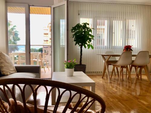  Great beach side apartment with pool in Altea in Altea