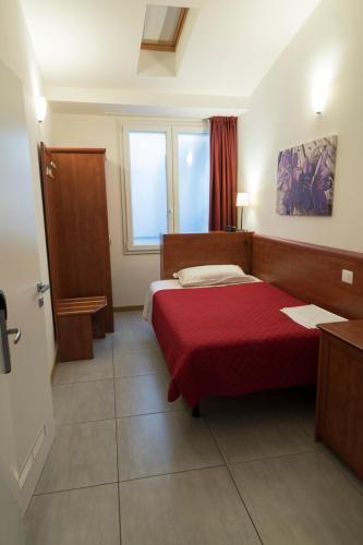 Superior Single Room image 10
