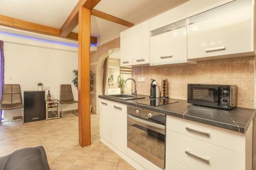 Wellness studio! Finnish sauna, Whirlpool, Gym & more!, Praha (fotografie 5)