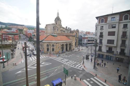Piso Grande y Luminoso en el Casco Viejo de Bilbao, Bilbao