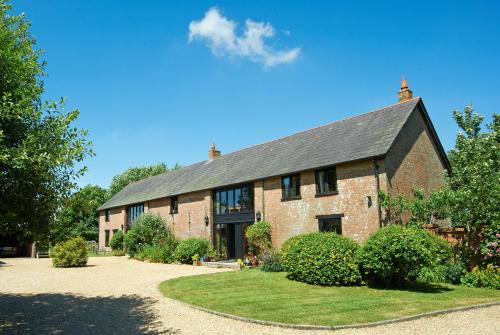 Hilltop Barn - Accommodation - Blandford Forum