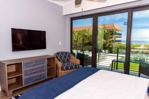 330756522 Anna Maria Beach Resort