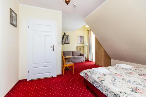 Quadruple Room image 7
