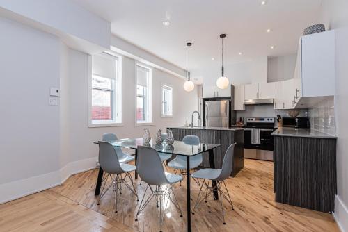 Welcoming and Homey unit near Mount Royal by DenStays