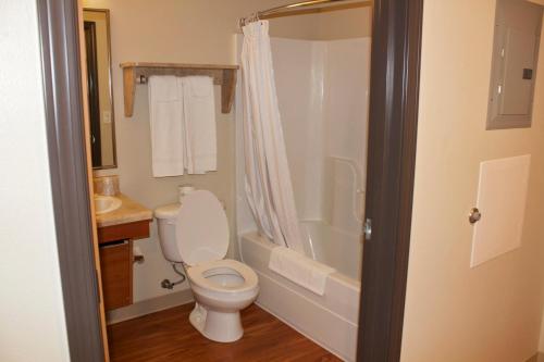 WoodSpring Suites Williston