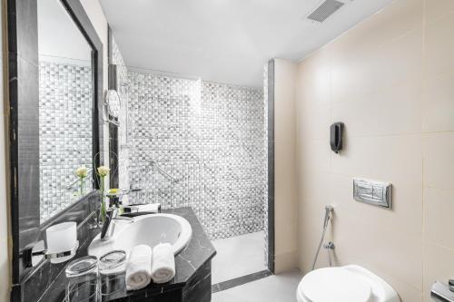 Taiba Front Hotel Room Type - Deluxe Triple Room