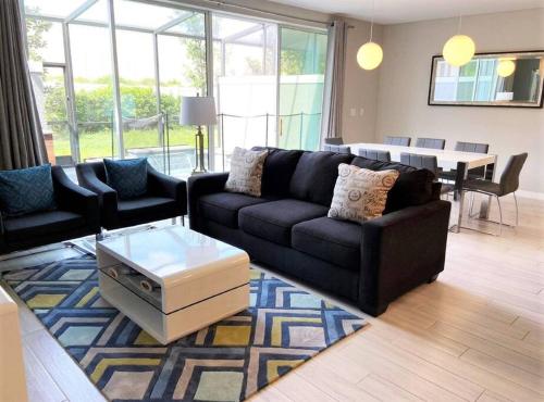 Disney Theme Four Bedrooms Townhouse with Splash Pool at Le Reve Resort (212521)