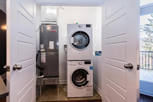 Family Friendly 3-bedroom beauty in Le Plateau by DenStays