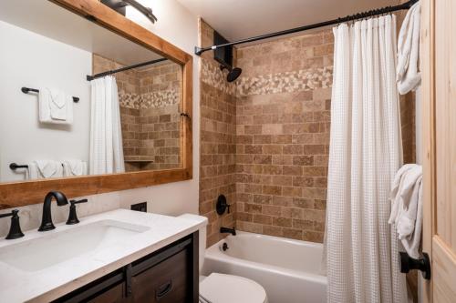 Northstar - Ski Trail Condo - image 12