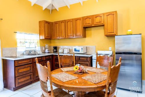 Chalk Sound Beach Residences Near Sapodilla Bay Beach by Angel Host! in Chalk Sound