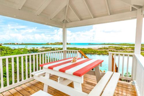 Chalk Sound Beach Residences Near Sapodilla Bay Beach by Angel Host! in Chalk Sound