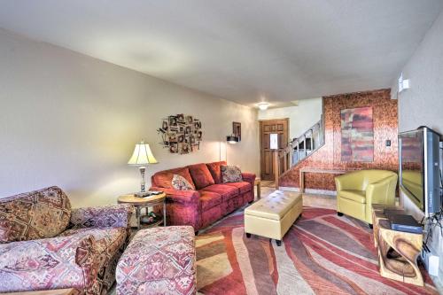 Grand Junction Golf Course Condo with Balconies