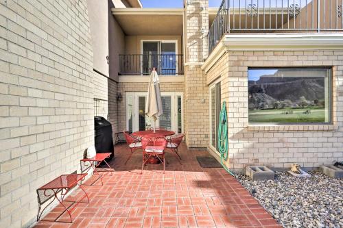 Grand Junction Golf Course Condo with Balconies