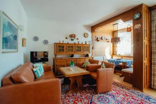 Appartement Tirol mit Hallenbad und Sauna by MoniCare in Seefeld in Tirol, Österreich
