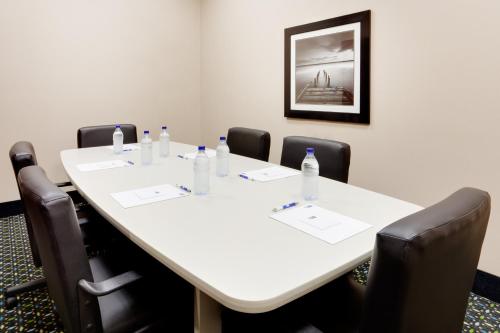 Holiday Inn Express & Suites Smithfield - Providence an IHG Hotel - image 6